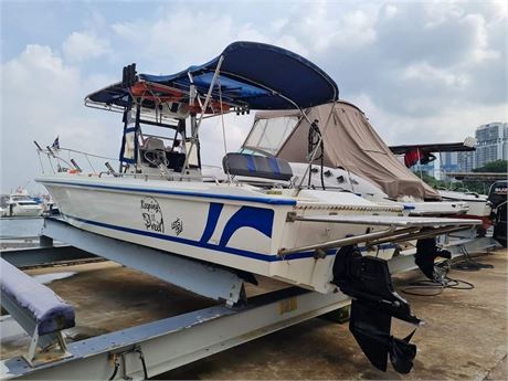 1995 Dynaglass Albacore T280 Powerboat For Sale
