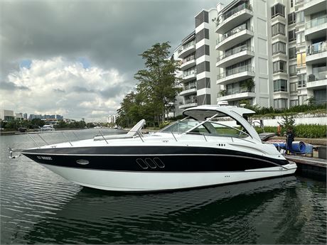 2010 Cruisers Yachts 38 Express for Sale in Singapore